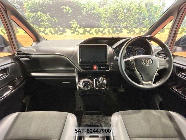Toyota NOAH HYBRID 2021-07 7359057-1