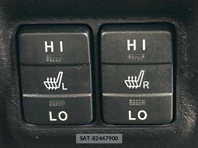 Toyota NOAH HYBRID 2021-07 7359057-6