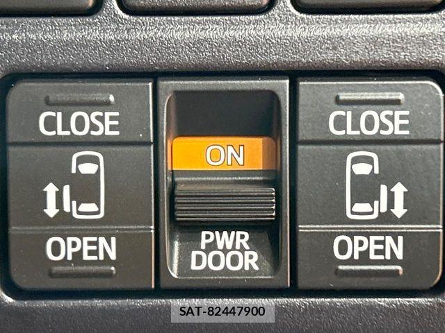 Toyota NOAH HYBRID 2021-07 7359057-7