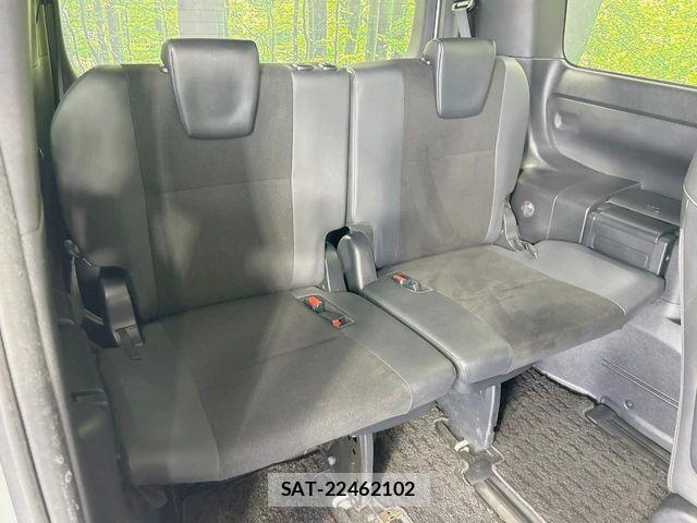 Toyota NOAH HYBRID 2019-01 7393287-9