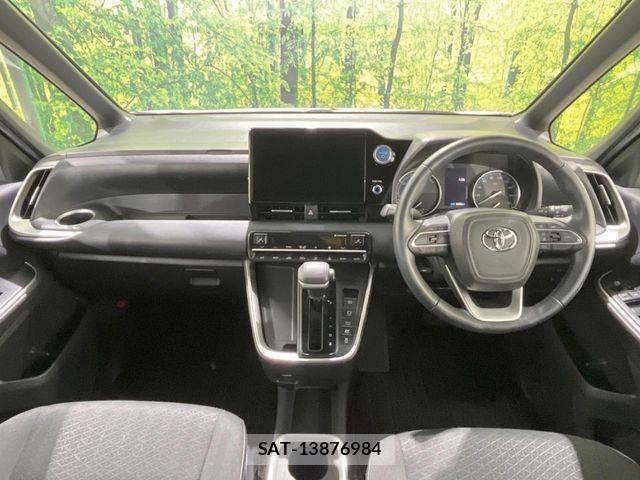 Toyota NOAH HYBRID 2022-10 7393285-1