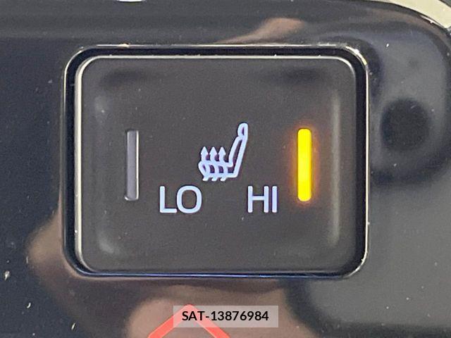 Toyota NOAH HYBRID 2022-10 7393285-5