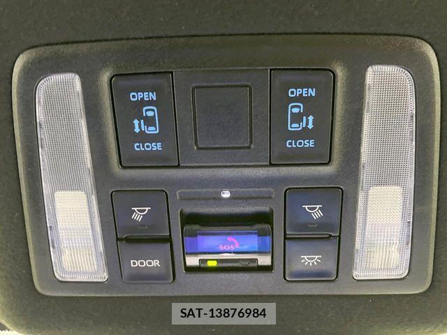Toyota NOAH HYBRID 2022-10 7393285-6