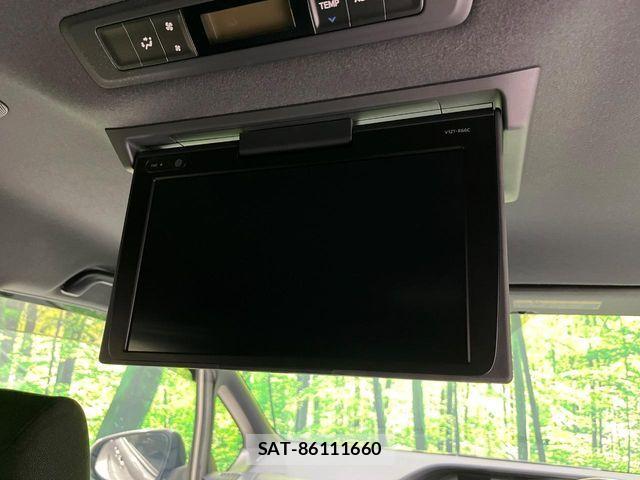 Toyota NOAH HYBRID 2017-07 7393289-3