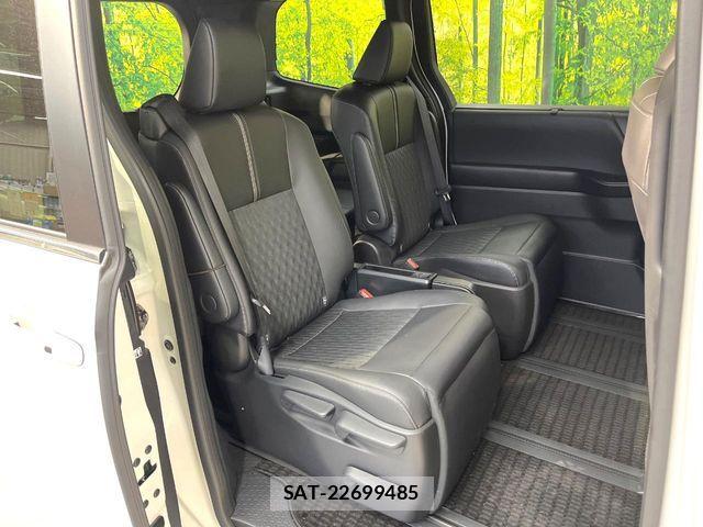 Toyota NOAH HYBRID 2025-03 7393268-8