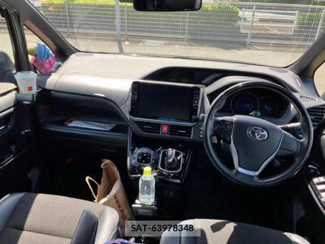 Toyota NOAH HYBRID 2021-01 7393286-10