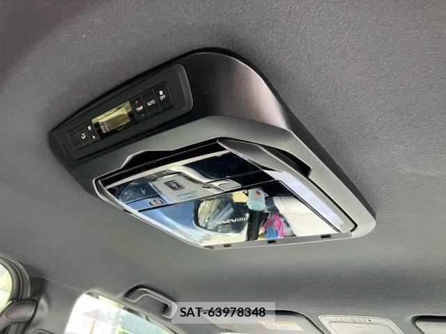 Toyota NOAH HYBRID 2021-01 7393286-11
