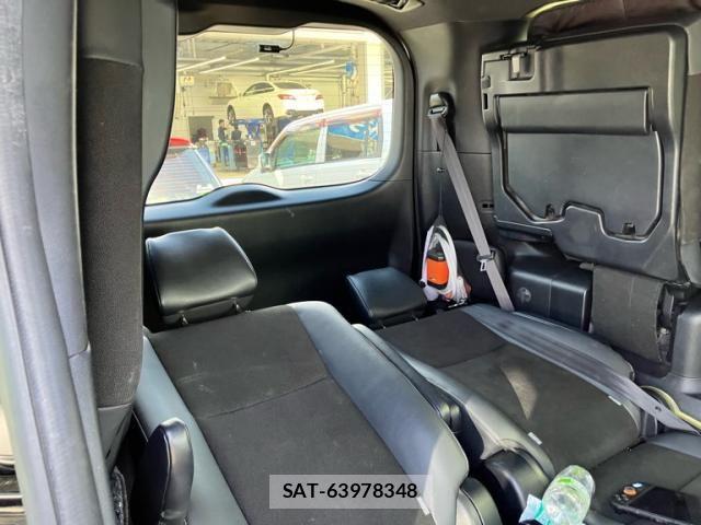 Toyota NOAH HYBRID 2021-01 7393286-12