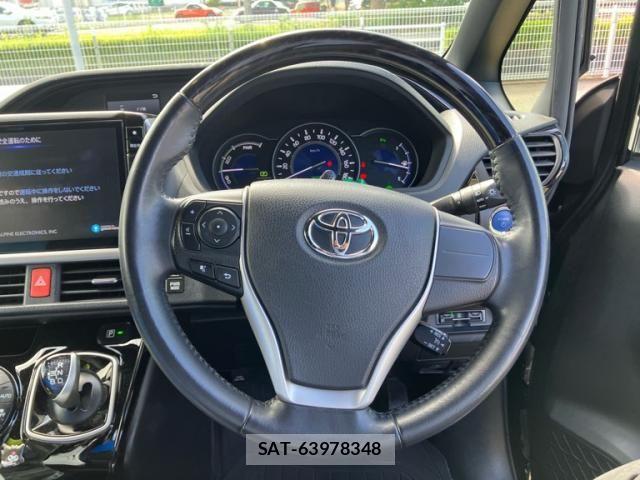 Toyota NOAH HYBRID 2021-01 7393286-18
