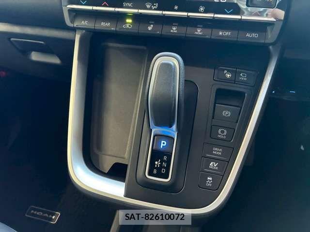 Toyota NOAH HYBRID 2024-10 7393276-19