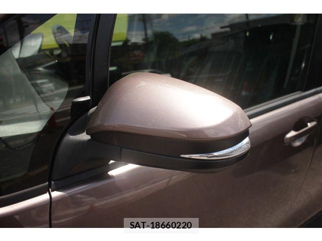 Toyota NOAH HYBRID 2014-07 7456393-9