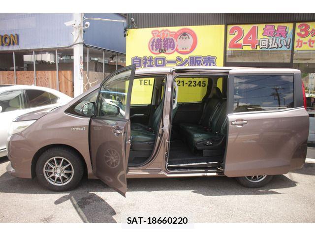 Toyota NOAH HYBRID 2014-07 7456393-12