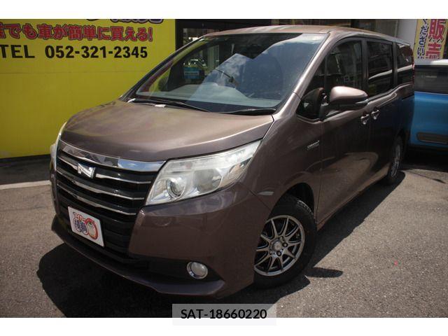 Toyota NOAH HYBRID 2014-07 7456393-3
