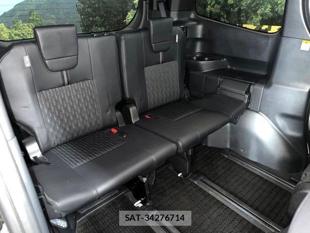 Toyota NOAH HYBRID 2022-04 7456387-9