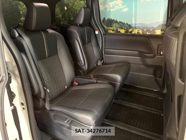 Toyota NOAH HYBRID 2022-04 7456387-8