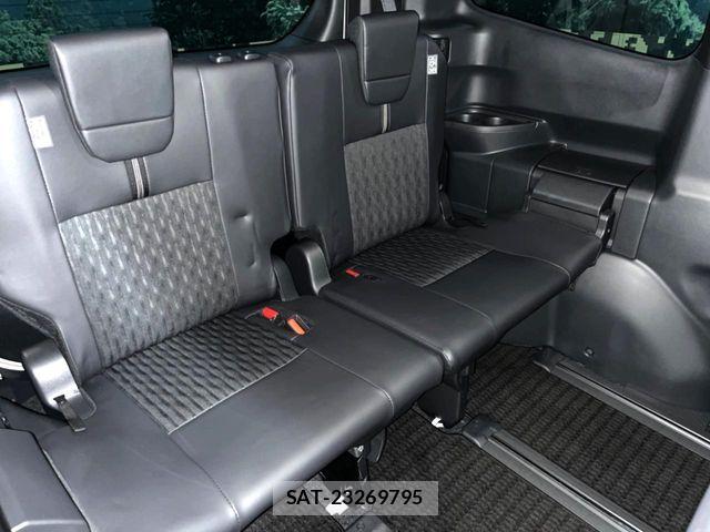 Toyota NOAH HYBRID 2023-06 7456382-9