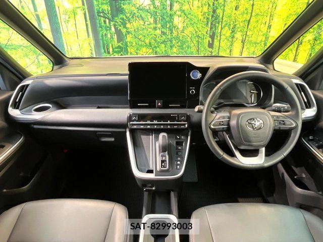 Toyota NOAH HYBRID 2023-07 7456384-1