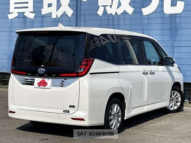 Toyota NOAH HYBRID 2023-03 7456386-2