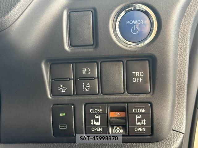 Toyota NOAH HYBRID 2020-12 7456392-17