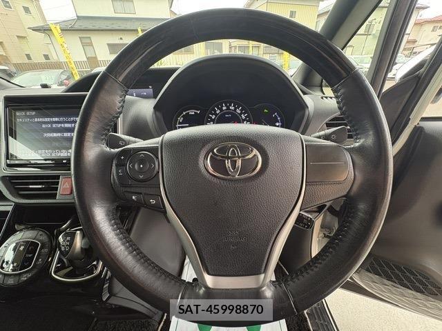 Toyota NOAH HYBRID 2020-12 7456392-22