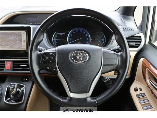 Toyota NOAH HYBRID 2014-03 7456395-17