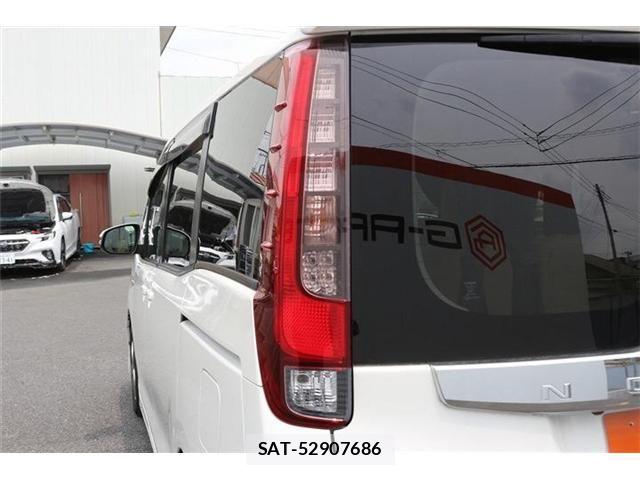 Toyota NOAH HYBRID 2014-03 7456395-28