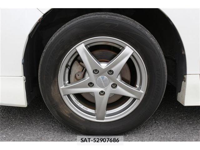 Toyota NOAH HYBRID 2014-03 7456395-29