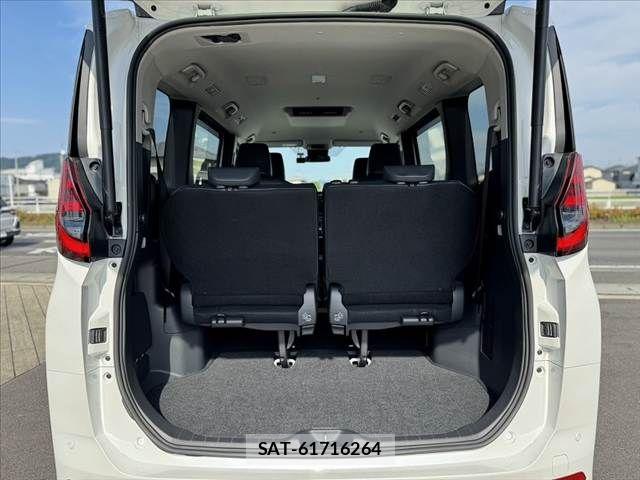 Toyota NOAH HYBRID 2022-06 7456389-20