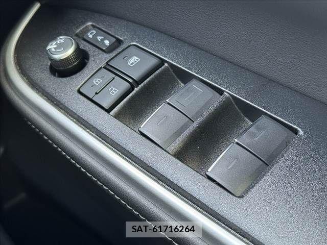 Toyota NOAH HYBRID 2022-06 7456389-25
