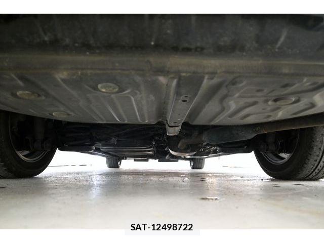 Toyota NOAH HYBRID 2016-06 7456394-16