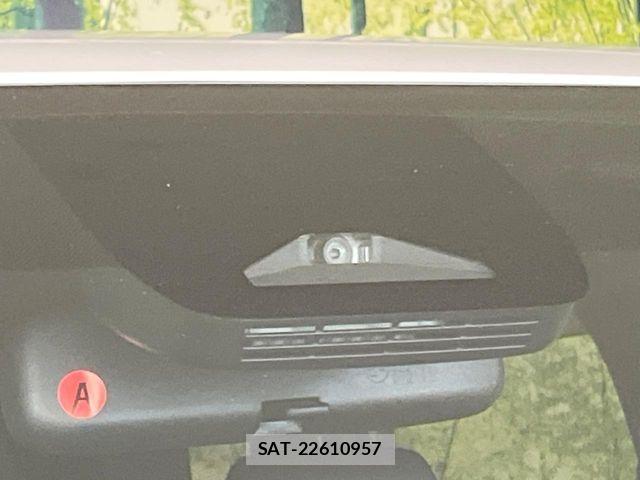 Toyota NOAH HYBRID 2022-04 7456385-4