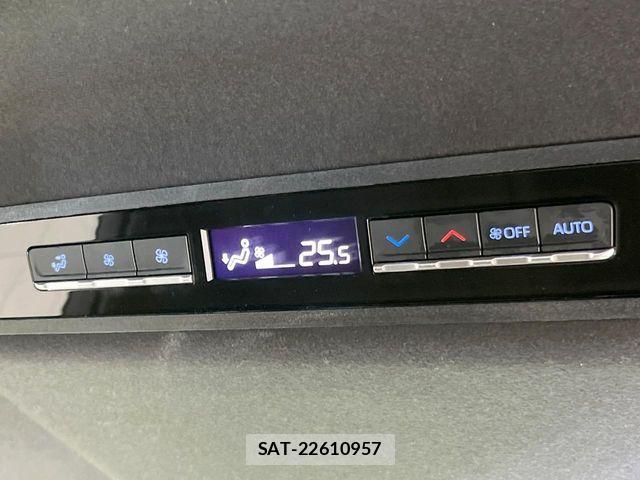Toyota NOAH HYBRID 2022-04 7456385-6