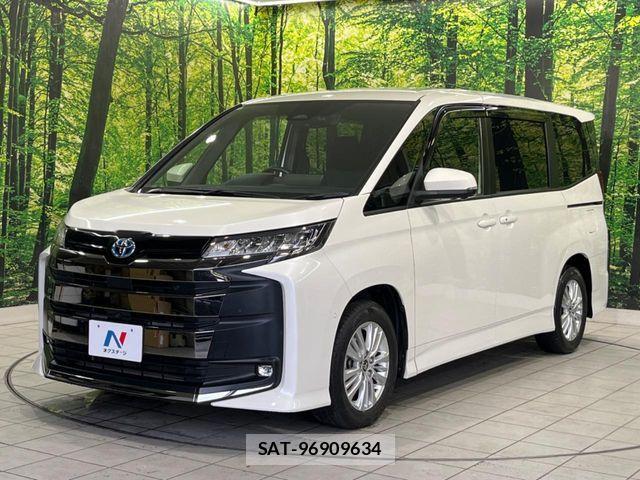 Toyota NOAH HYBRID 2022-06 7456390-16
