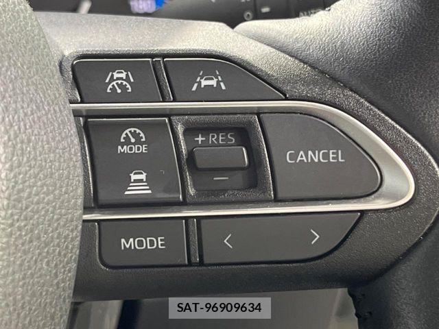 Toyota NOAH HYBRID 2022-06 7456390-6