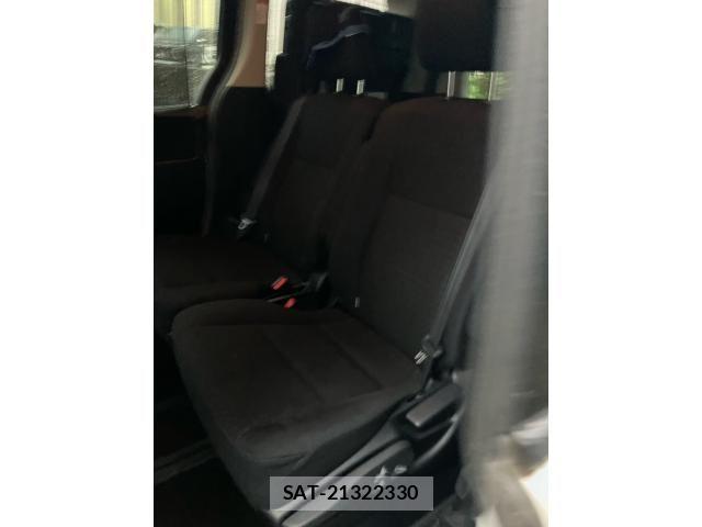 Toyota NOAH HYBRID 2016-02 7456396-14