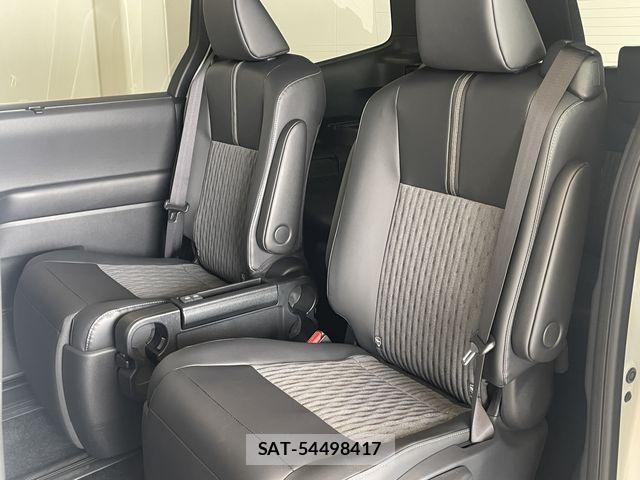 Toyota NOAH HYBRID 2026-03 7456381-25