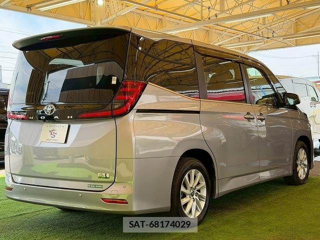 Toyota NOAH HYBRID 2023-07 7501938-15