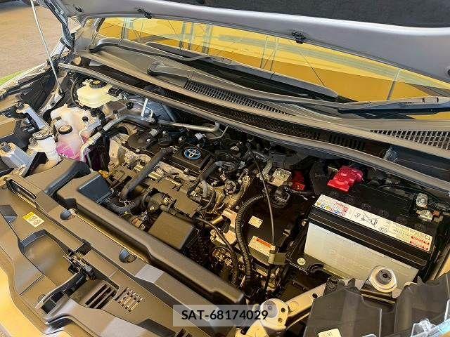 Toyota NOAH HYBRID 2023-07 7501938-17