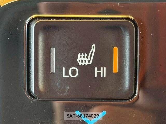 Toyota NOAH HYBRID 2023-07 7501938-4
