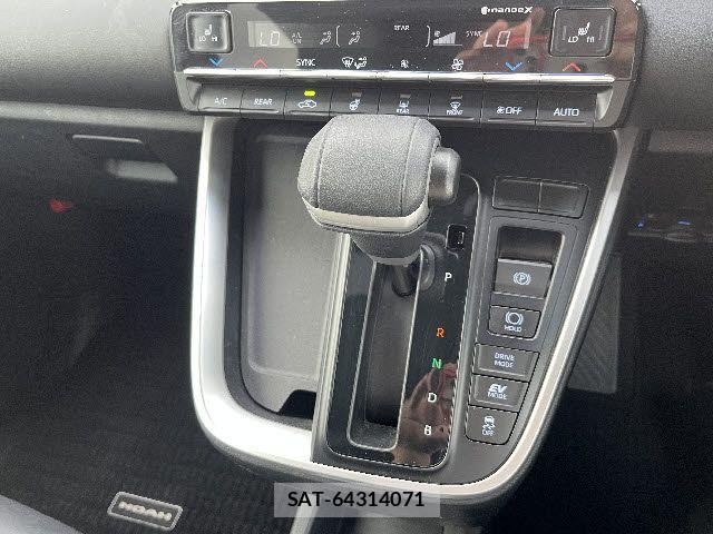 Toyota NOAH HYBRID 2025-06 7501931-19