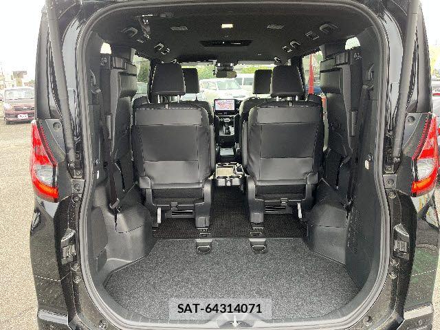 Toyota NOAH HYBRID 2025-06 7501931-21