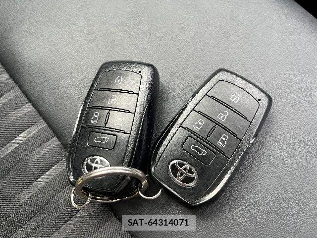 Toyota NOAH HYBRID 2025-06 7501931-24