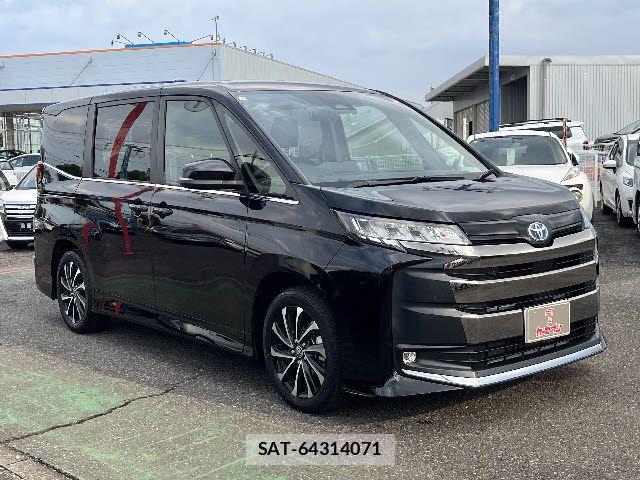 Toyota NOAH HYBRID 2025-06 7501931-6