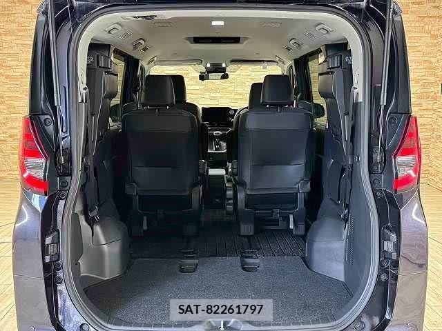 Toyota NOAH HYBRID 2022-04 7501943-12