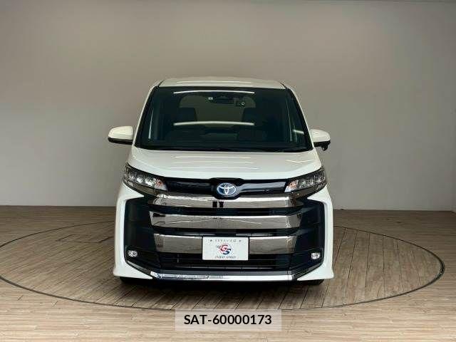 Toyota NOAH HYBRID 2023-04 7501932-13