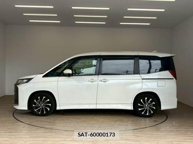 Toyota NOAH HYBRID 2023-04 7501932-15