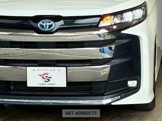 Toyota NOAH HYBRID 2023-04 7501932-17