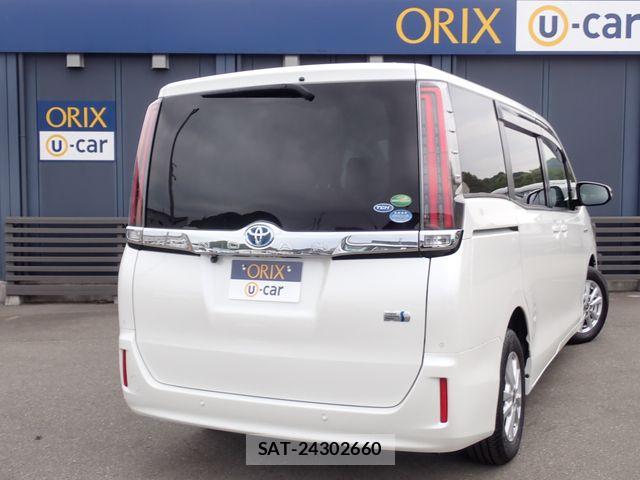 Toyota NOAH HYBRID 2020-04 7509460-2