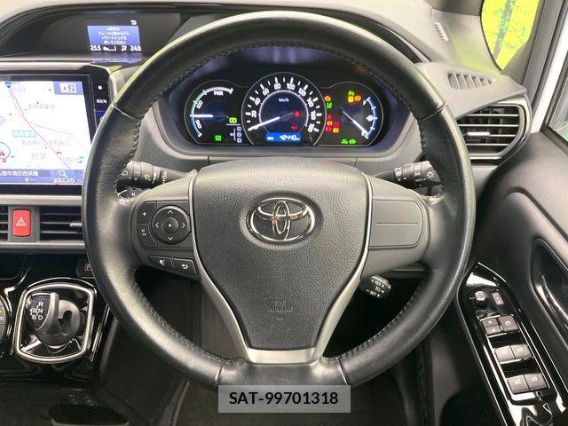Toyota NOAH HYBRID 2019-07 7501944-11