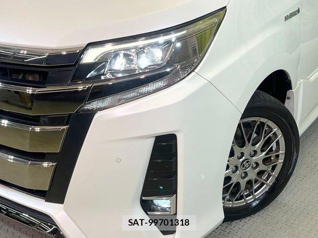 Toyota NOAH HYBRID 2019-07 7501944-12